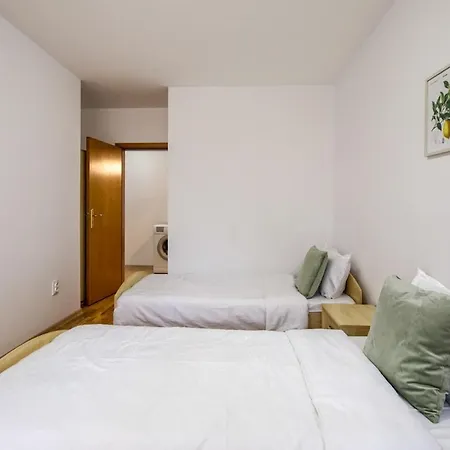 Apartman Spacious Arcadia *